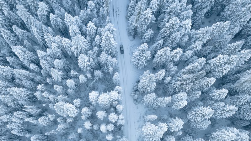 Wyjeżdżasz samochodem na narty do Austrii? Koniecznie odpowiednio go przygotuj!